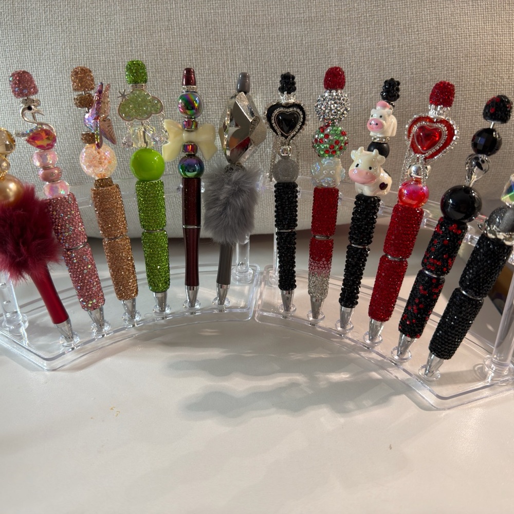 Colorful Decorative Beaded Pens 🖊️